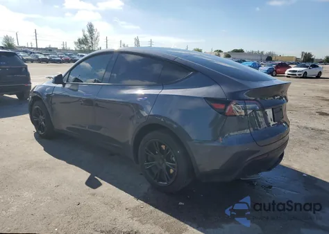 2023 Tesla Model Y из США, поврежденный, VIN 7SAYGDEE8PF699998